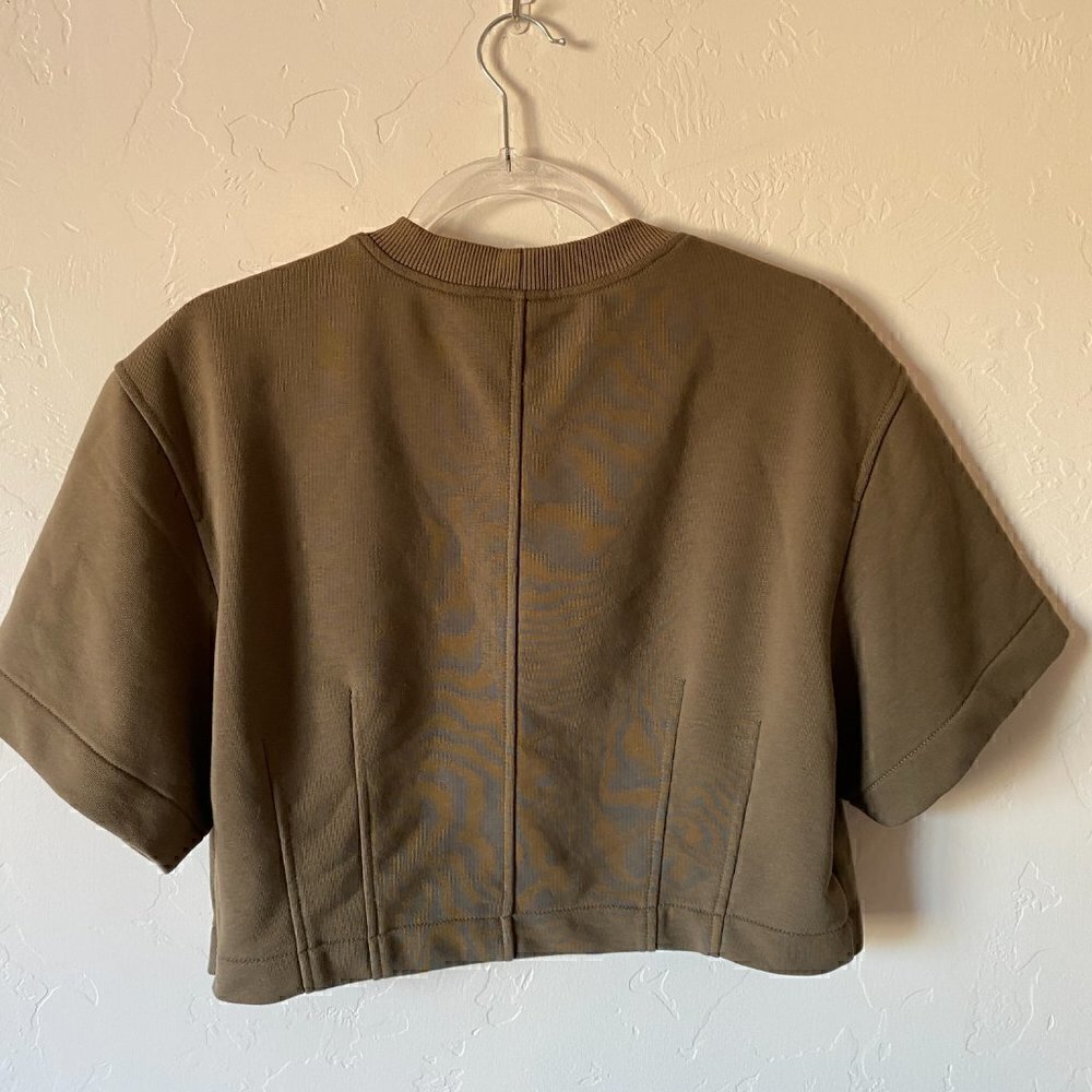 Sweaty Betty Wren Crop Tee in Olivegreen - Picture 8 of 8